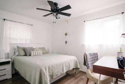 Peaceful Charlotte Getaway Close to the City - Charlotte, North Carolina