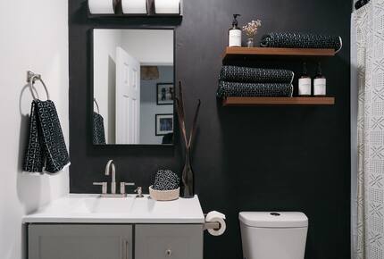 Peaceful Charlotte Getaway Close to the City - Charlotte, North Carolina