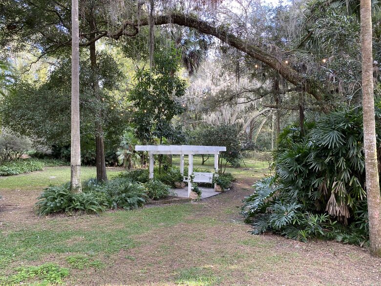 Countryside Escape Near Orlando with Private Acreage - Orlando, Florida