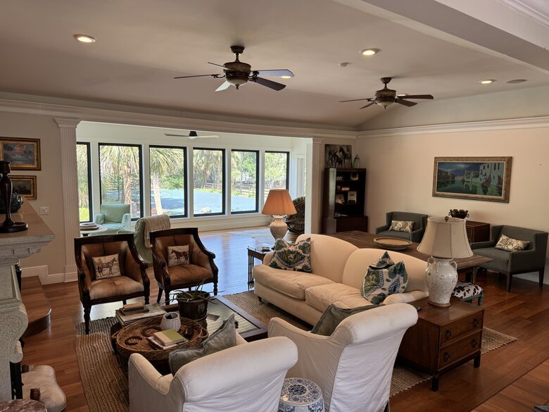 Countryside Escape Near Orlando with Private Acreage - Orlando, Florida