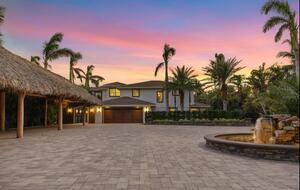 Waterfront Bradenton Home with Heated Pool - Bradenton, Florida