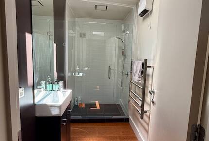 Calm Queenstown Home with Mountain Views - Queenstown, New Zealand