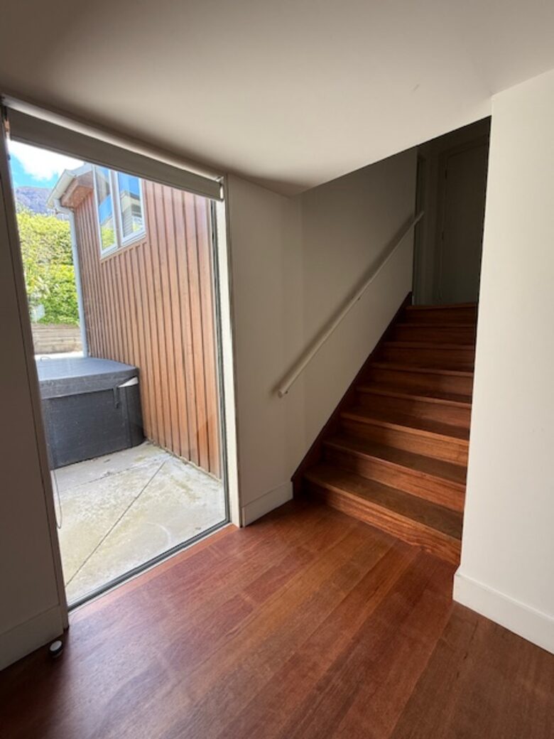 Calm Queenstown Home with Mountain Views - Queenstown, New Zealand