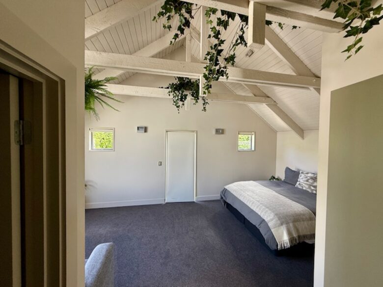 Calm Queenstown Home with Mountain Views - Queenstown, New Zealand