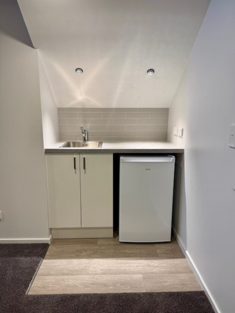 Calm Queenstown Home with Mountain Views - Queenstown, New Zealand