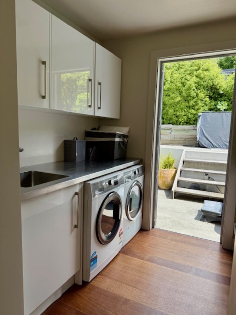 Calm Queenstown Home with Mountain Views - Queenstown, New Zealand