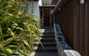 Calm Queenstown Home with Mountain Views - Queenstown, New Zealand