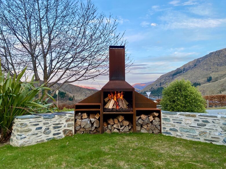Calm Queenstown Home with Mountain Views - Queenstown, New Zealand