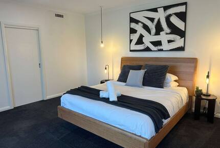 Luxury Bellbrae Retreat w/ Pool, Spa & 12 Guests - Bellbrae, Australia