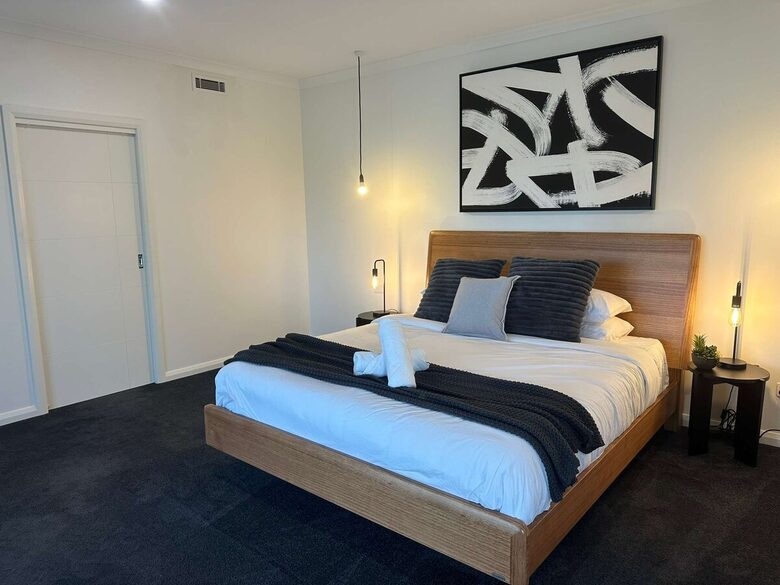 Luxury Bellbrae Retreat w/ Pool, Spa & 12 Guests - Bellbrae, Australia