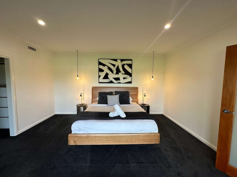 Luxury Bellbrae Retreat w/ Pool, Spa & 12 Guests - Bellbrae, Australia