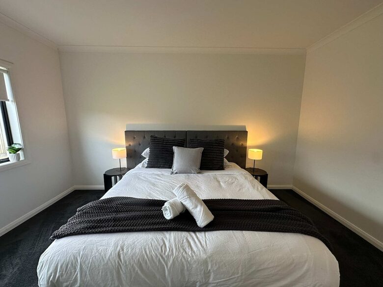 Luxury Bellbrae Retreat w/ Pool, Spa & 12 Guests - Bellbrae, Australia