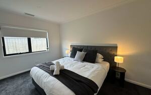 Luxury Bellbrae Retreat w/ Pool, Spa & 12 Guests - Bellbrae, Australia