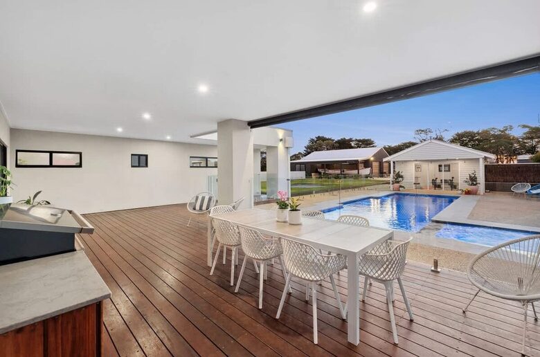 Luxury Bellbrae Retreat w/ Pool, Spa & 12 Guests - Bellbrae, Australia