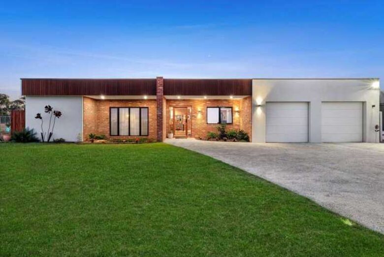 Luxury Bellbrae Retreat w/ Pool, Spa & 12 Guests - Bellbrae, Australia