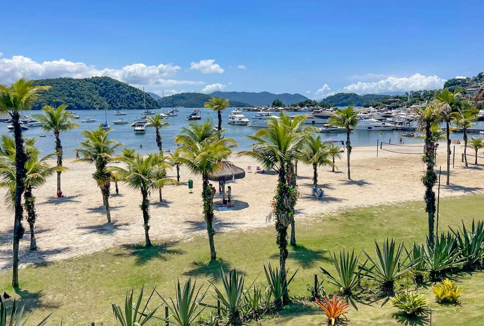 Sophisticated Beachfront Haven in Angra - Angra dos Reis, Brazil