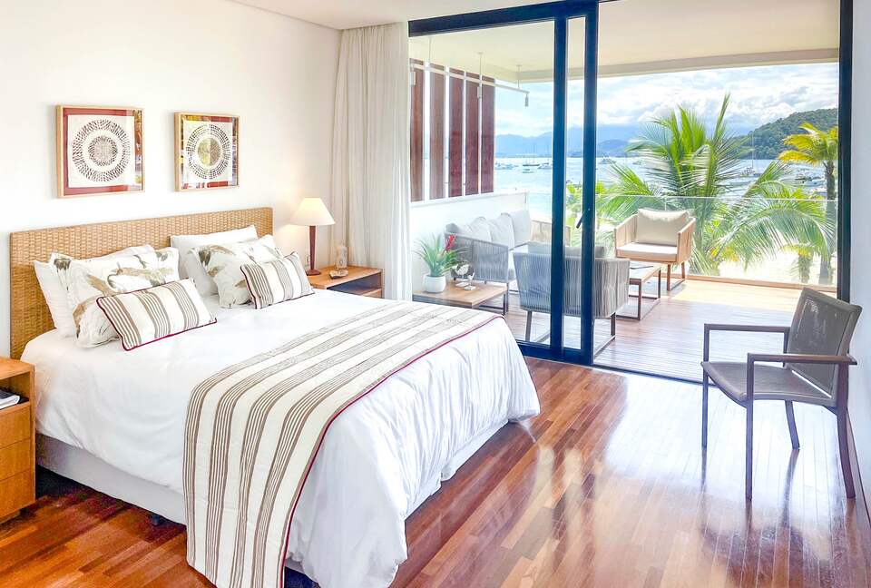 Sophisticated Beachfront Haven in Angra - Angra dos Reis, Brazil