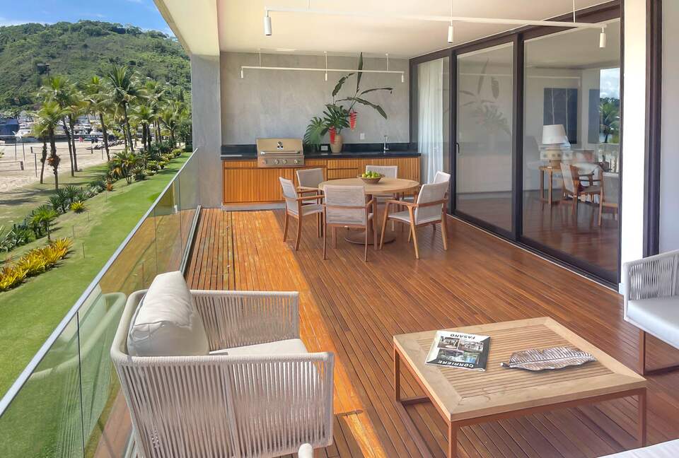 Sophisticated Beachfront Haven in Angra - Angra dos Reis, Brazil