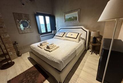 An Elegant Tuscan Villa in the Heart of Chianti - Barberino Tavarnelle, Italy