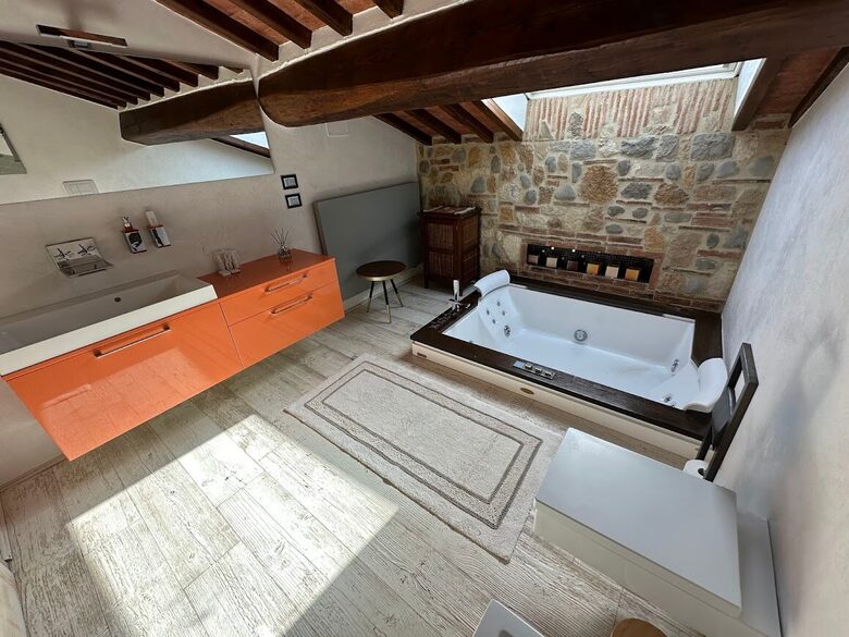 An Elegant Tuscan Villa in the Heart of Chianti - Barberino Tavarnelle, Italy