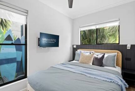 Modern Gold Coast Getaway | Alfresco Living near Tallebudgera Creek - Gold Coast, Australia
