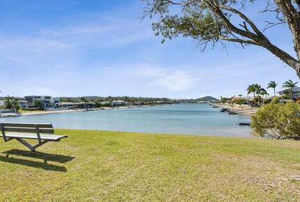 Modern Gold Coast Getaway | Alfresco Living near Tallebudgera Creek - Gold Coast, Australia