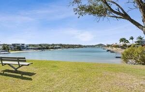 Modern Gold Coast Getaway | Alfresco Living near Tallebudgera Creek - Gold Coast, Australia