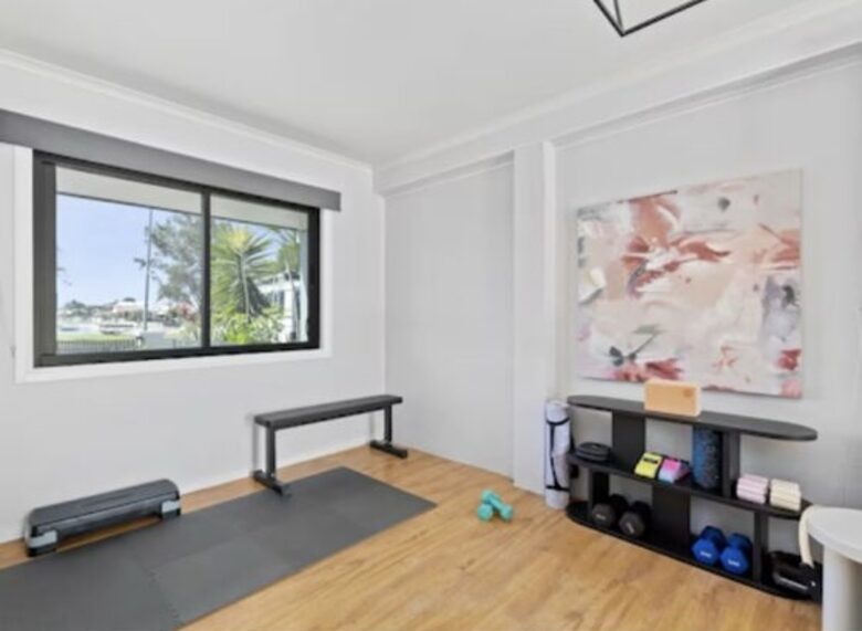 Modern Gold Coast Getaway | Alfresco Living near Tallebudgera Creek - Gold Coast, Australia