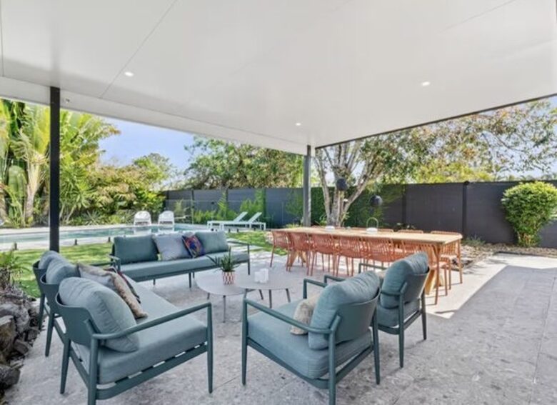 Modern Gold Coast Getaway | Alfresco Living near Tallebudgera Creek - Gold Coast, Australia