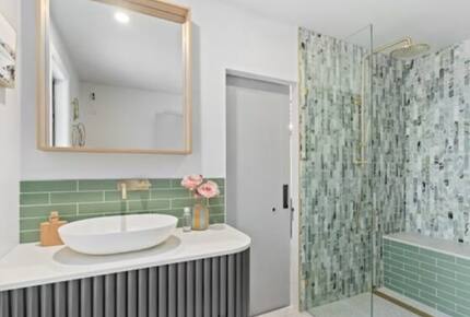 Modern Gold Coast Getaway | Alfresco Living near Tallebudgera Creek - Gold Coast, Australia