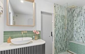 Modern Gold Coast Getaway | Alfresco Living near Tallebudgera Creek - Gold Coast, Australia