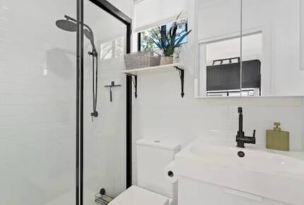 Modern Gold Coast Getaway | Alfresco Living near Tallebudgera Creek - Gold Coast, Australia