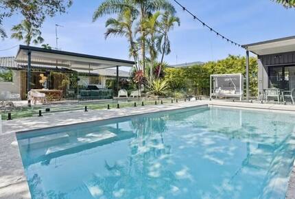 Modern Gold Coast Getaway | Alfresco Living near Tallebudgera Creek - Gold Coast, Australia