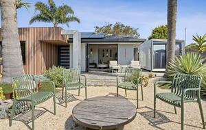 Modern Gold Coast Getaway | Alfresco Living near Tallebudgera Creek - Gold Coast, Australia