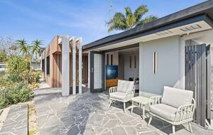 Modern Gold Coast Getaway | Alfresco Living near Tallebudgera Creek - Gold Coast, Australia