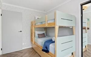 Modern Gold Coast Getaway | Alfresco Living near Tallebudgera Creek - Gold Coast, Australia