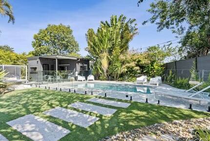 Modern Gold Coast Getaway | Alfresco Living near Tallebudgera Creek - Gold Coast, Australia