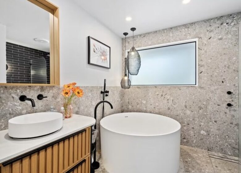 Modern Gold Coast Getaway | Alfresco Living near Tallebudgera Creek - Gold Coast, Australia