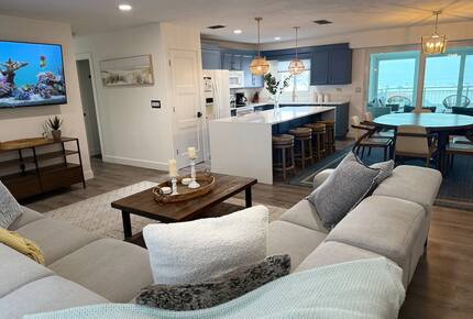 Siesta Key Beach Retreat - Siesta Key, Sarasota, Florida