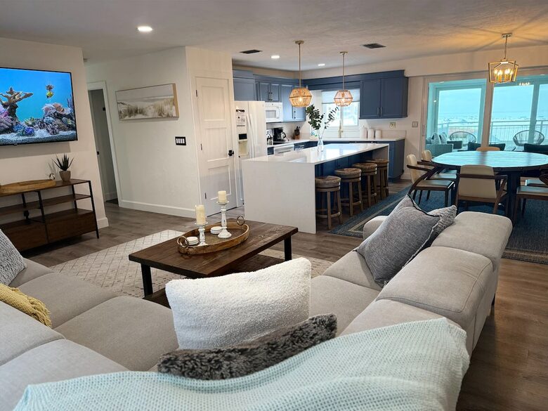 Siesta Key Beach Retreat - Siesta Key, Sarasota, Florida