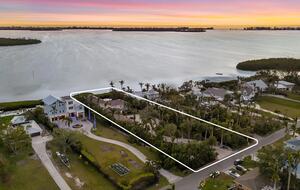 Waterfront Bradenton Home with Heated Pool - Bradenton, Florida