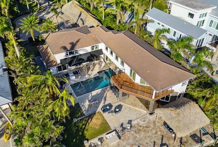 Waterfront Bradenton Home with Heated Pool - Bradenton, Florida