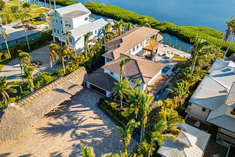 Waterfront Bradenton Home with Heated Pool - Bradenton, Florida