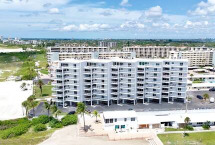 Siesta Key Beach Retreat - Siesta Key, Sarasota, Florida