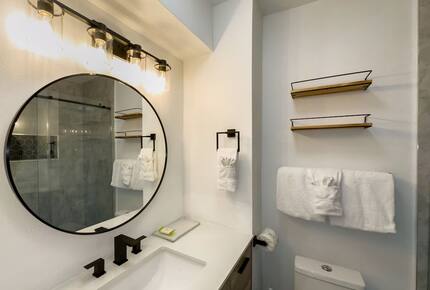 Siesta Key Beach Retreat - Siesta Key, Sarasota, Florida