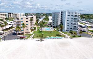 Siesta Key Beach Retreat - Siesta Key, Sarasota, Florida