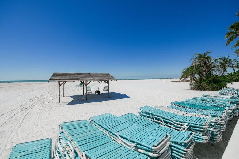 Siesta Key Beach Retreat - Siesta Key, Sarasota, Florida