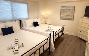 Siesta Key Beach Retreat - Siesta Key, Sarasota, Florida