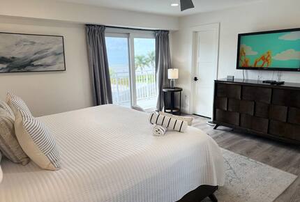 Siesta Key Beach Retreat - Siesta Key, Sarasota, Florida