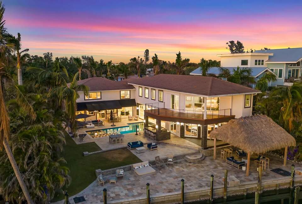 Waterfront Bradenton Home with Heated Pool - Bradenton, Florida